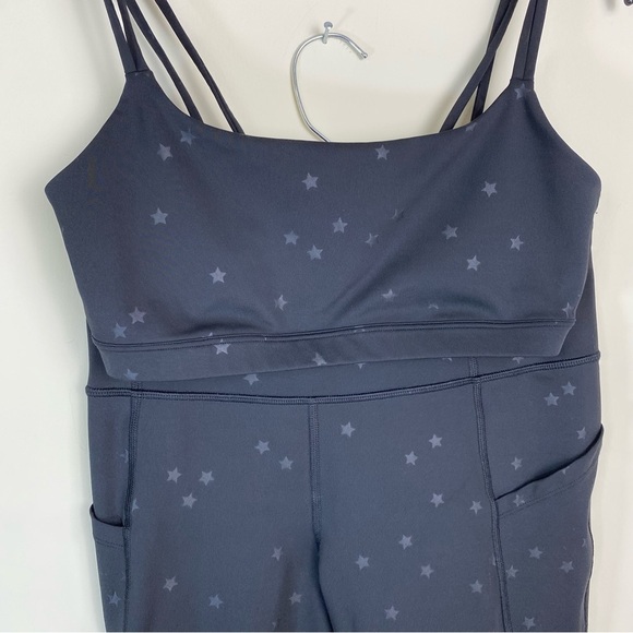 New Gap Fit Blackout Technology Bra & 3/4 Leggings Set Size Medium - Picture 1 of 13